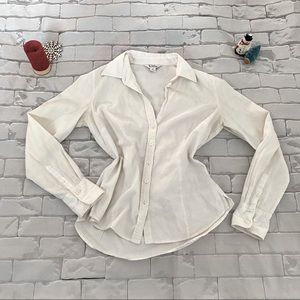 Lilly Pulitzer white button down v neck size 6
